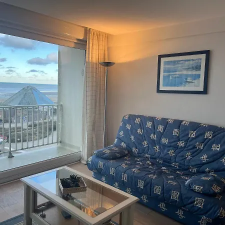 Appt Plein Centre , Face Avec Parking アパート